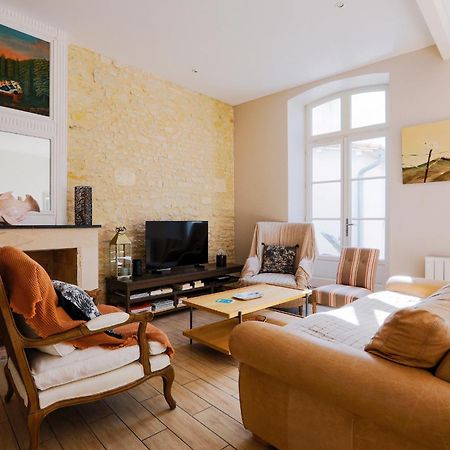 Duplex Joliment Decore Et Sa Cour Ensoleillee サン・マルタン・ド・レ エクステリア 写真