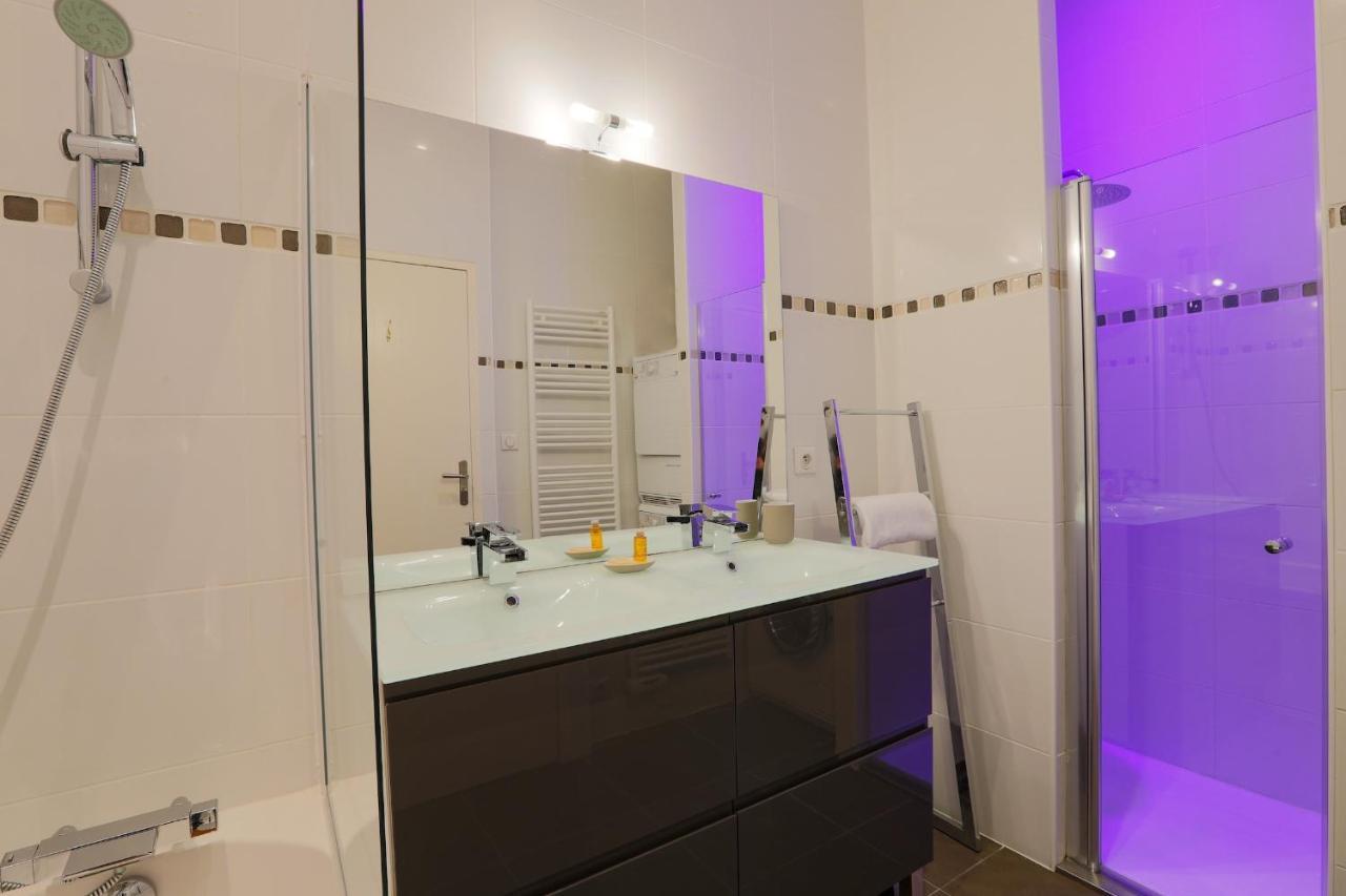 Duplex Joliment Decore Et Sa Cour Ensoleillee サン・マルタン・ド・レ エクステリア 写真